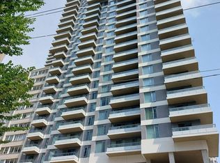50 Dunfield Ave #917, Toronto, ON M4S 0E4
