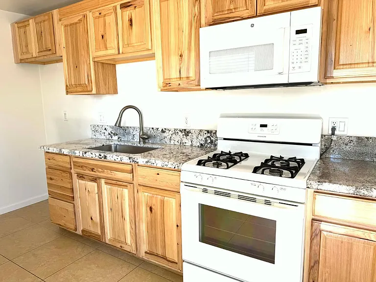 15841 N Sunny Ln #1 — Photo 4