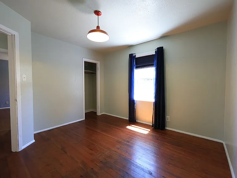 1744 County Ln — Photo 4