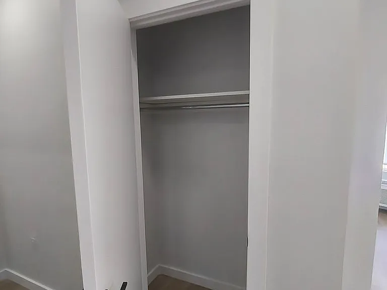 486 Market St — Photo 5