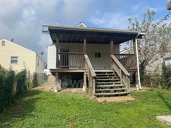 5th image of 132 Cunningham Ave