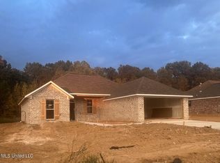 266 Chartleigh Cir, Canton, MS 39046