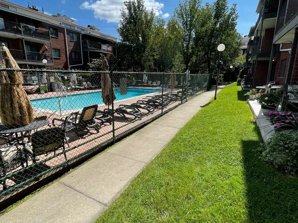 2811 East 26th Street image 19 of 38