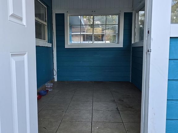 5th image of 1832 Callahan St #A