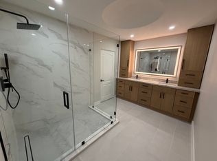 6742 Kingsmoor Way, Miami Lakes, FL 33014
