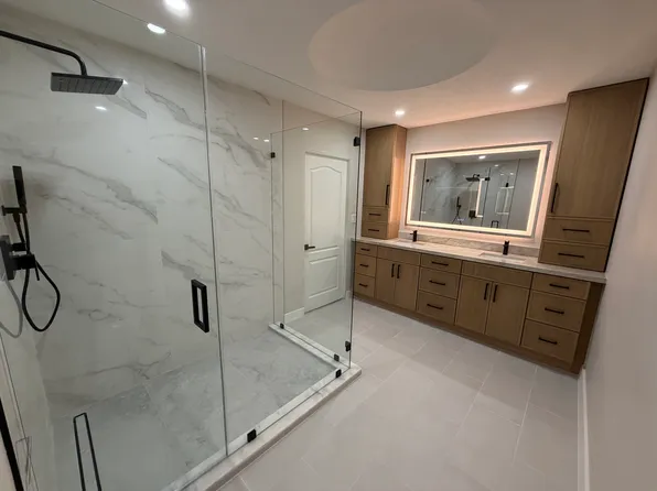6742 Kingsmoor Way, Miami Lakes, FL 33014
