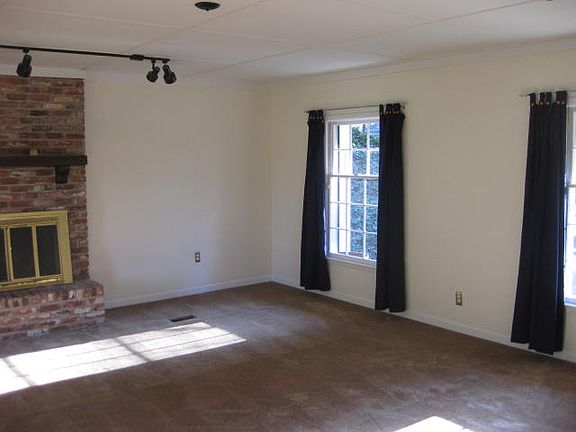 3rd image of 2167 Marann Dr
