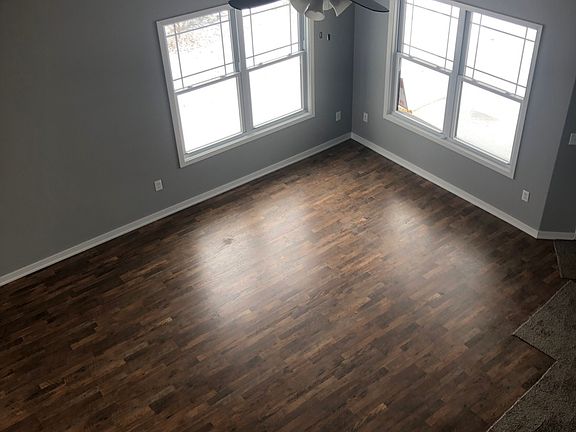 3rd image of 854 Pheasant Run