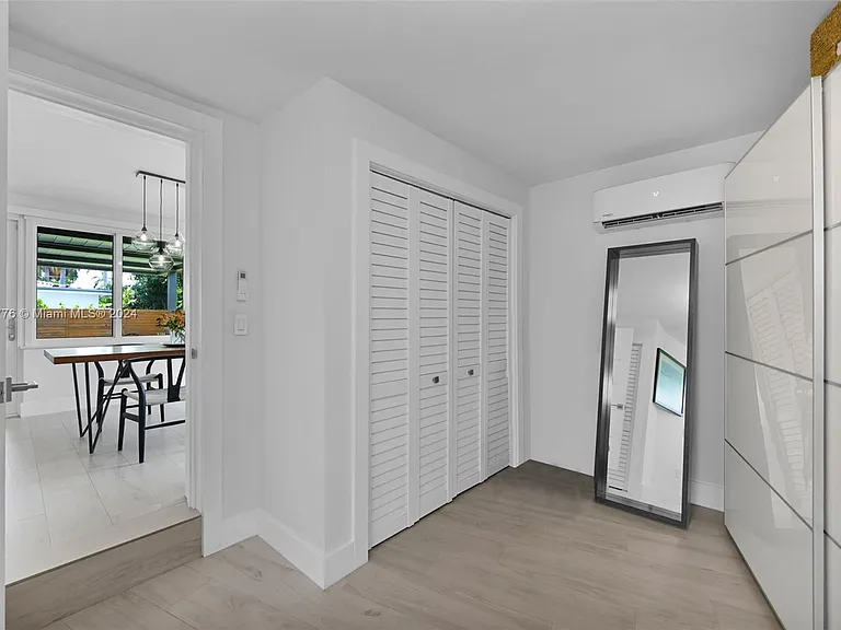 7531 Miami View Dr — Photo 12