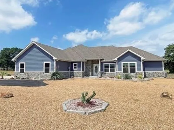 6401 Palomino Ct, Athens, TX 75752