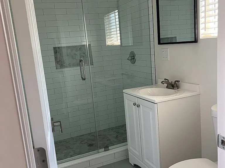 6304 King Ave — Photo 9