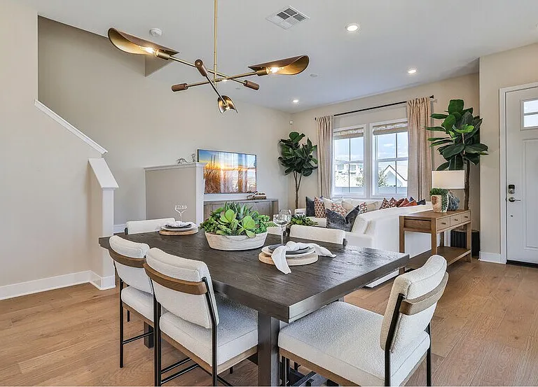 27329 Shore Pine Pl — Photo 2