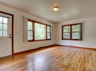 300 Bjaysville Ln, Iowa City, IA 52245