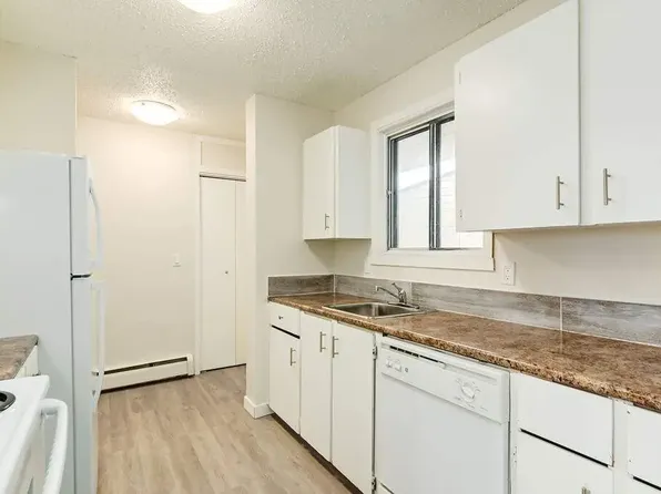 Genevieve, 4518 42nd St, Bonnyville, AB T9N 1L4