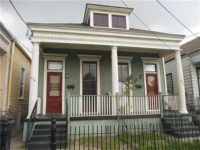 1st image of 614 S Scott St