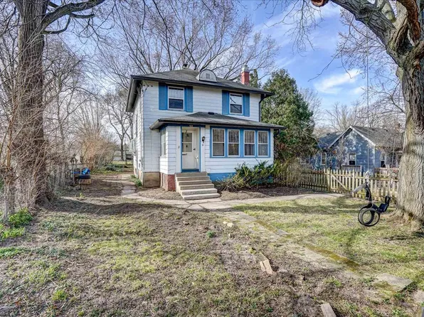 513 Troy Dr, Madison, WI 53704