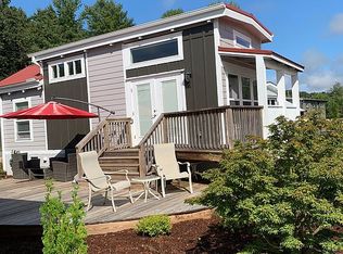 61 Highland Hill Ln, Flat Rock, NC 28731