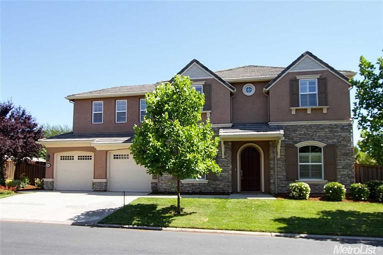 1st image of 3865 Northcliff Ln