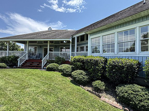 4th image of 2146 Seaton Springs Rd