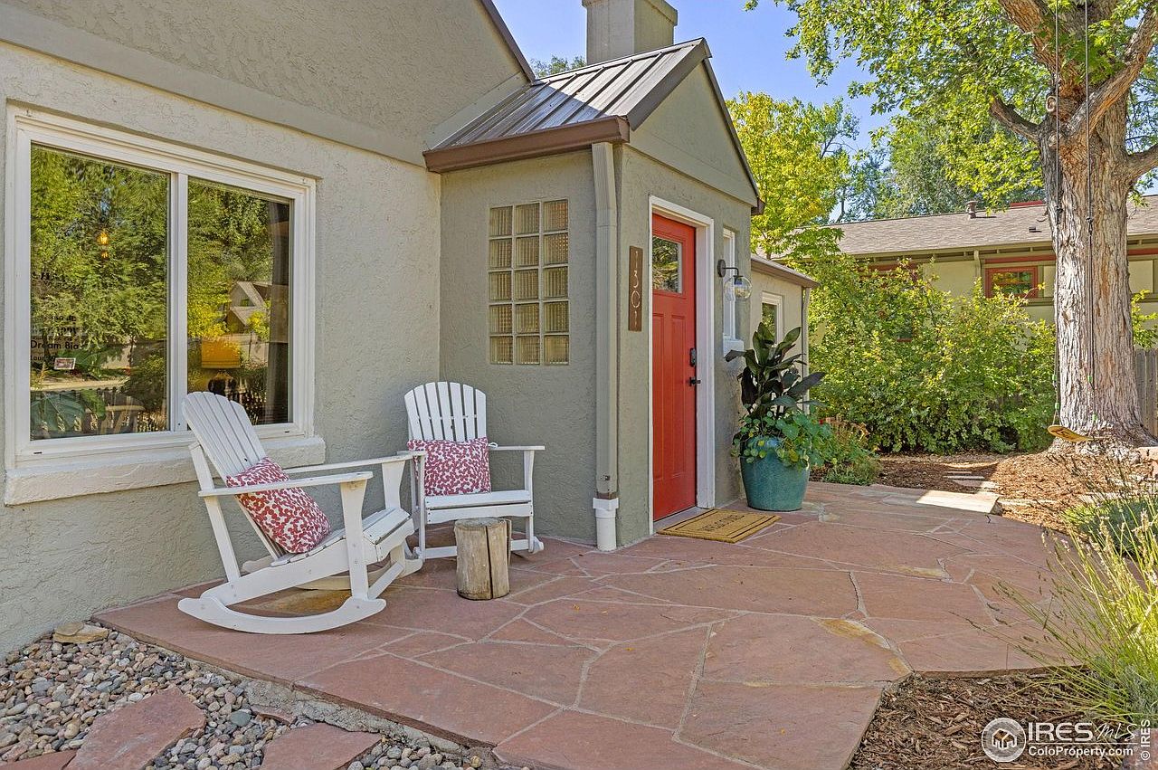 1301 Spruce Ave - Photo 4