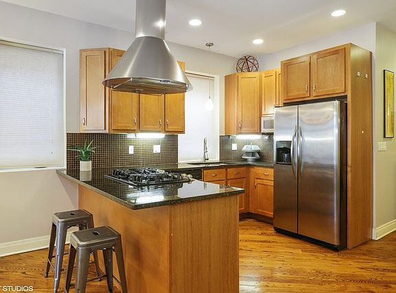 3052 N Oakley Ave #1E, Chicago, IL 60618 | Zillow