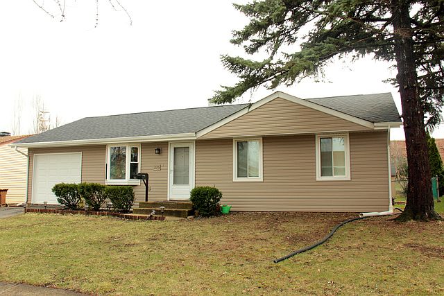 1st image of 275 E Lincoln Ave