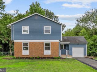 206 Hendrickson Dr, Princeton Junction, NJ 08550