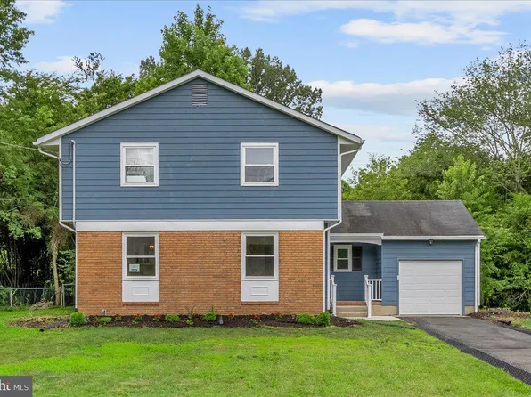 206 Hendrickson Dr, Princeton Junction, NJ 08550