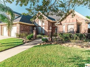 206 Summerwind Dr, Victoria, TX 77904