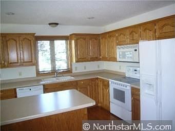 2nd image of 14250 Eagle Cir SE