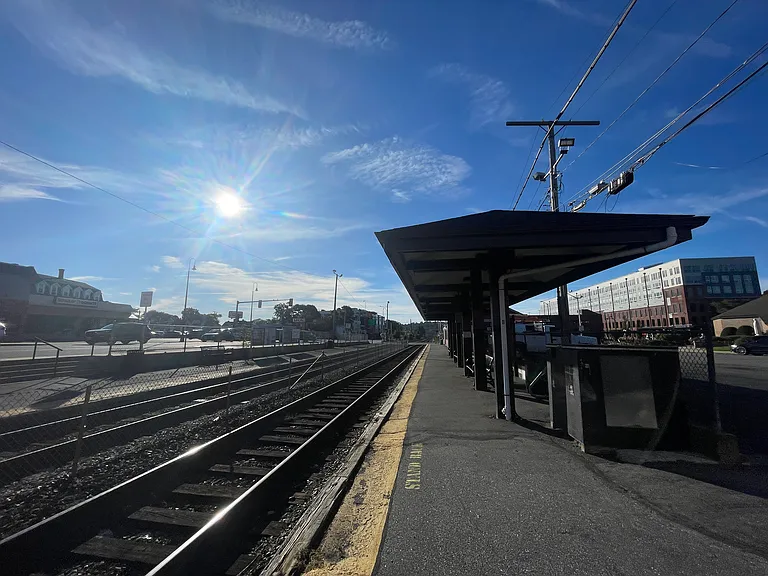 Commuter rail, 1 block away on North Ave