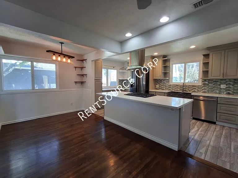 10059 McLennan Ave — Photo 6