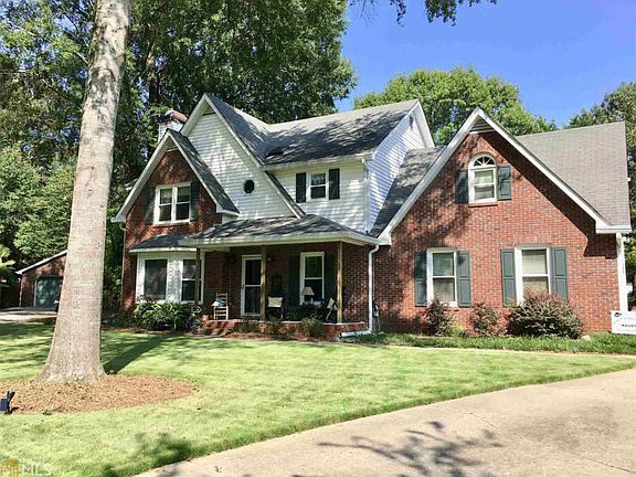 2nd image of 506 Atwood Cir