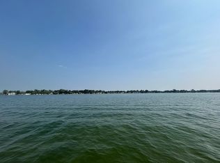 7560 N Indian Lake Dr, Scotts, MI 49088