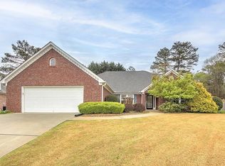 1452 Cherry Oak Trce, Lawrenceville, GA 30045