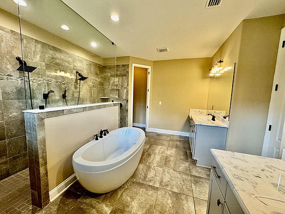 5th image of 348 Saint James Way