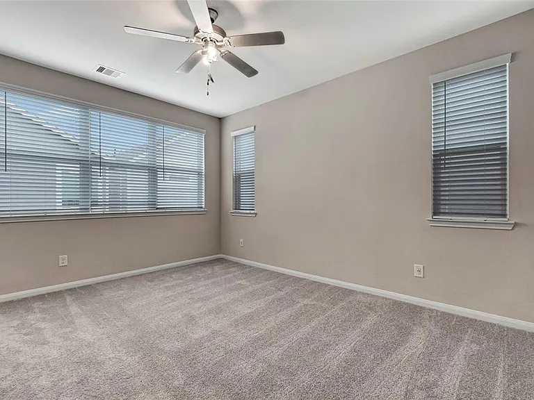8127 Hoffman St — Photo 18