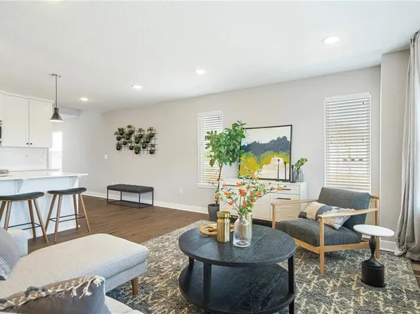 19715 W 195th Pl, Spring Hill, KS 66083