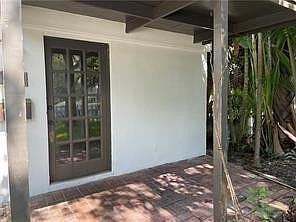 3rd image of 23 SE 12th Avenue
