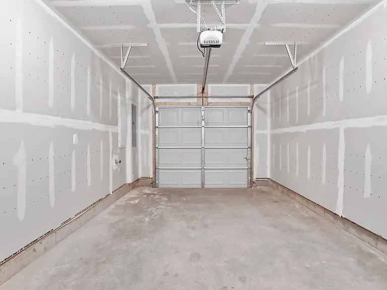 125 Brashear Ct — Photo 9
