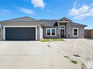 707 Starboard Ct, Aransas Pass, TX 78336