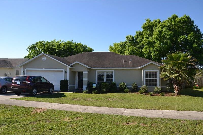 1st image of 348 Valley Edge Dr