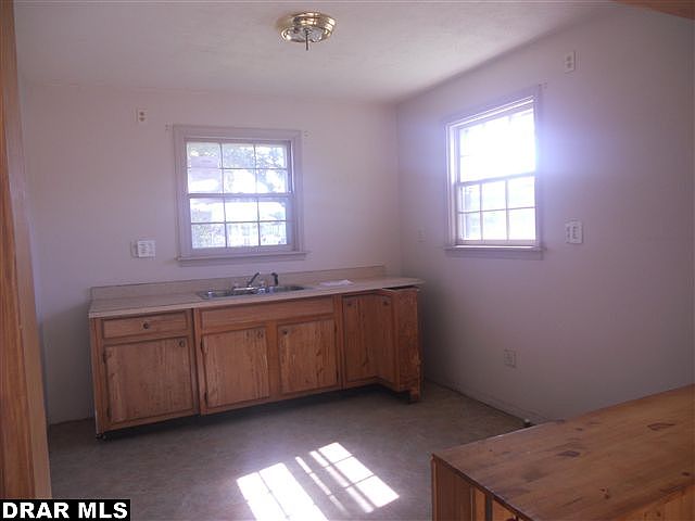 2nd image of 2041 College Ave