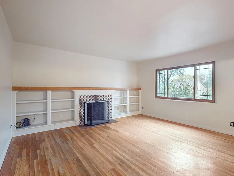 1204 Princeton Dr SE — Photo 34