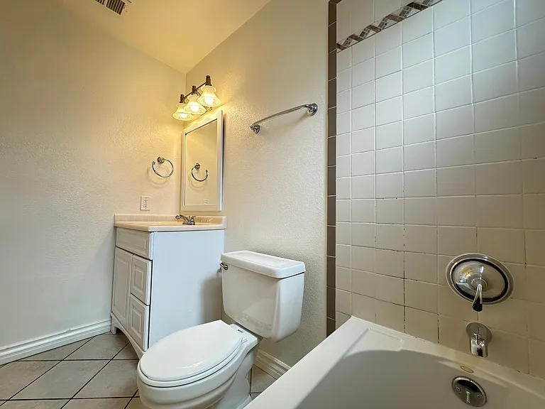6409 Churchfield Blvd — Photo 13