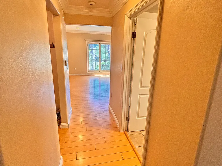 221 N Avenue 52 #9 — Photo 6