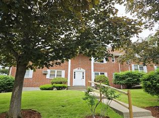 119 Litchfield Pines Dr APT C, Leominster, MA 01453