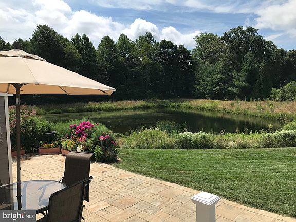 3rd image of 18905 Riverwalk Dr