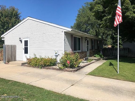 2nd image of 4681 Flying Eagle Dr SE