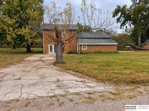 24222 Bauman Ave, Valley, NE 68064